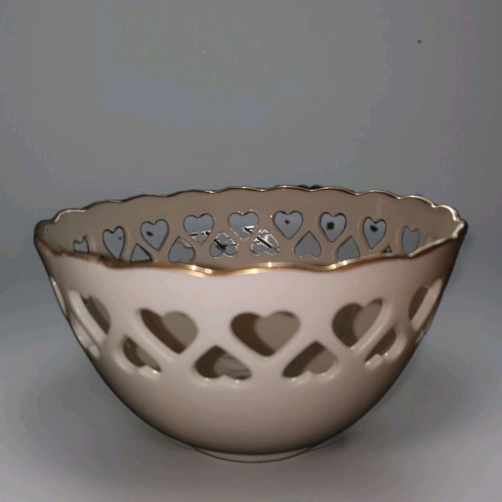 Vintage Lenox Heart Collection Pierced Hearts 5.5" Bowl Scalloped 24K Gold Trim